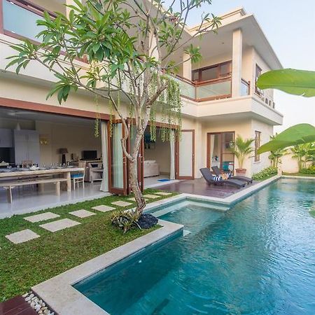 Villa Tepi Sungai Legian Pokój zdjęcie